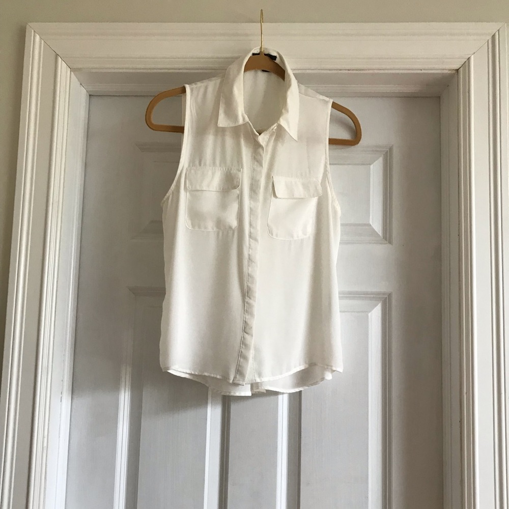 F21 off-white sleeveless blouse shirt size M